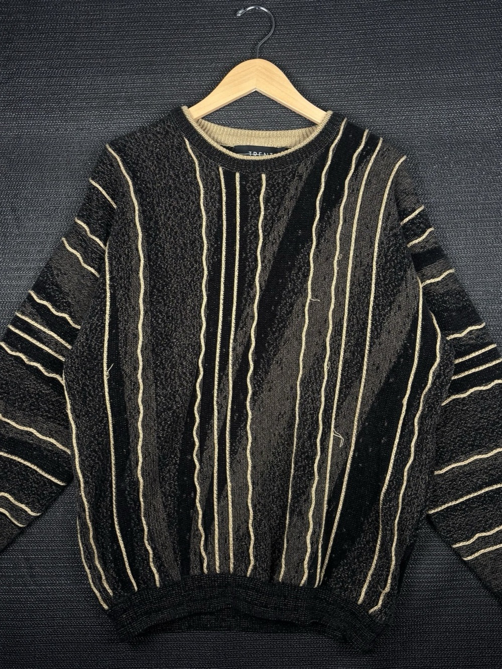 Vintage 3D knit Coogi TRENCH Sweater Black & Gold Large